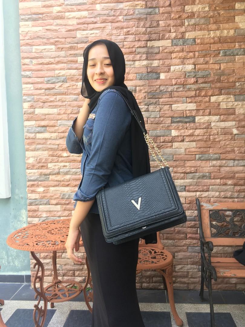 Valentino by hot sale mario valentino brand