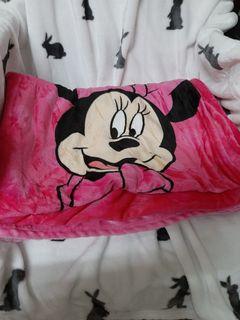Minnie mouse pink fur blanket
