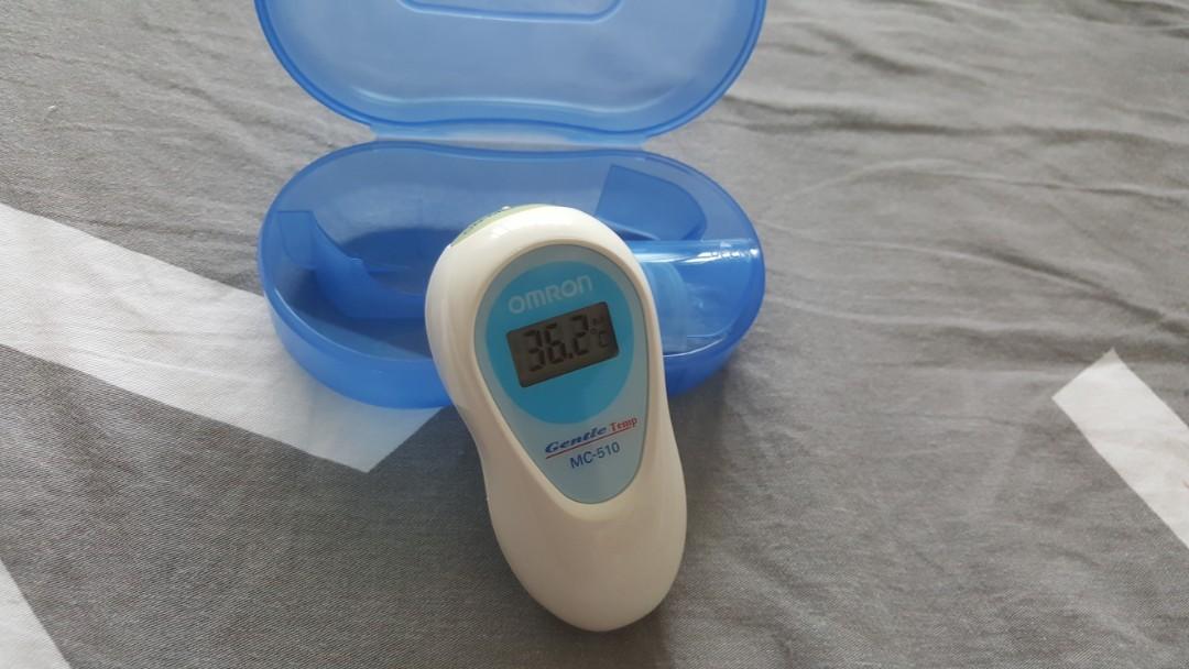 Omron ear thermometer, Health & Nutrition, Thermometers on Carousell