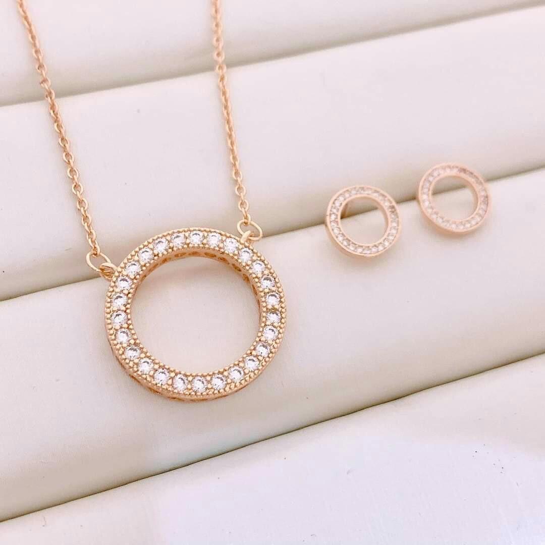 Pandora rosegold halo necklace and 