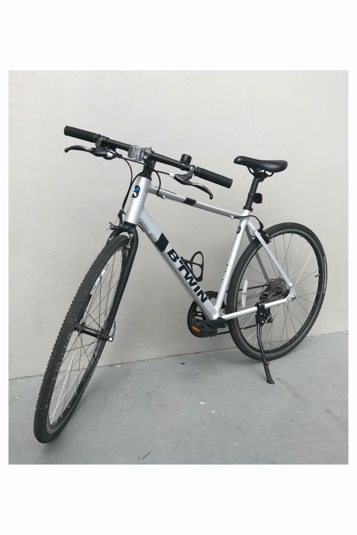 Pre loved BTWIN TRIBAN 100 FB FLAT BAR