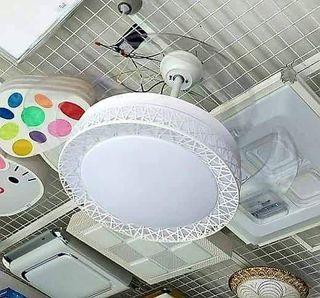 Retractable Ceiling Fan w/ remote control
