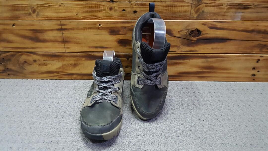 Merrell top annex metro