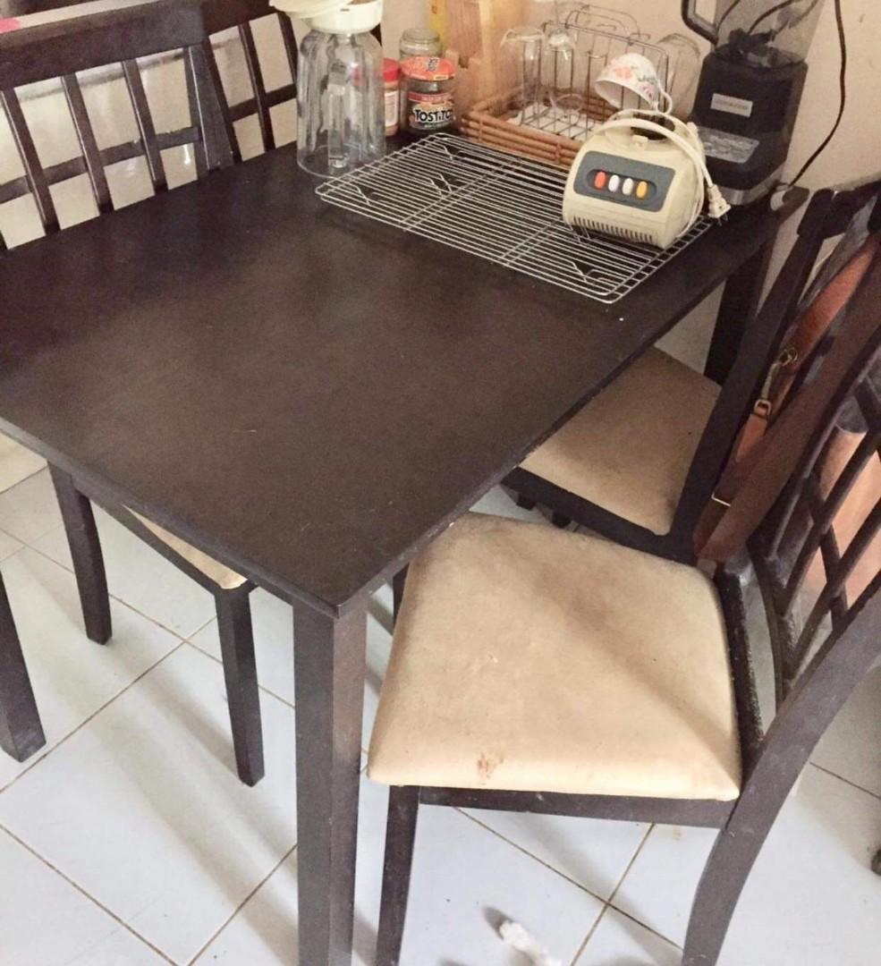 Supersale dining table and 4 chairs (Category: Chairs) located in Makati City. Submitted by parsleysstuff (Listing ID 1075103541, Image 1). Description: Table in good condition Chairs have cat scratches and seats need cleaning 4 chairs Makati area.