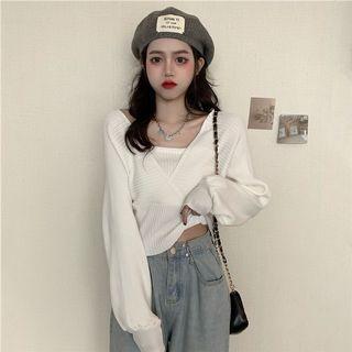 [T05] Faux 2 Piece : Slouchy Oversized V-Neck Long Sleeves Top + Inner Camisole