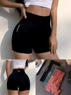 Women's Sports yoga Pants gym pants hip lifting tight-fitting running shorts