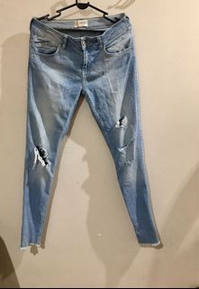 (Category: ) located in . Submitted by clothesweloved (Listing ID 1075238705, Image 1). Description: .