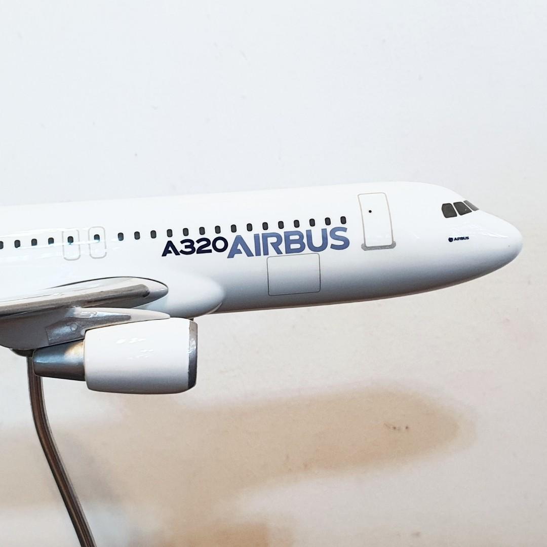 Airbus A330 neo 1/100 模型 モデルプレーン