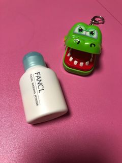 （分類：）位於 。 由 hsac1079 提交（商品編號 1075375935，圖片 1）。簡介： 。