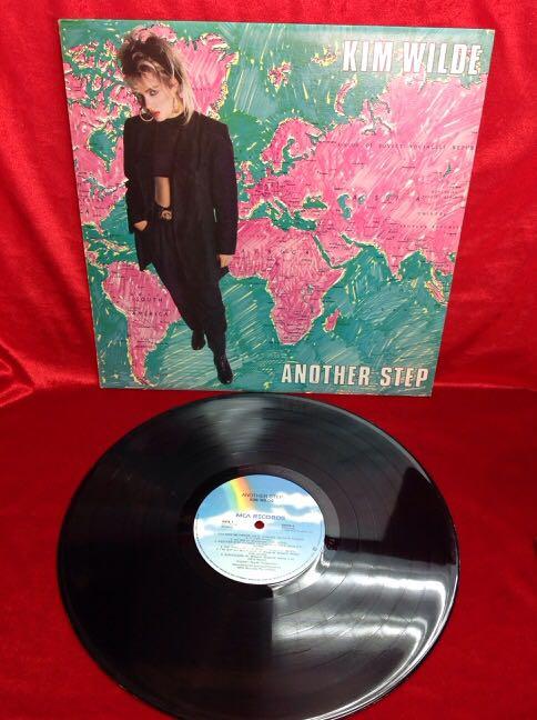 老黑膠唱片12寸33轉kim Wilde Another Step 有歌词 You Keep Me Hanging On Hit Him School Girl Say You Really Want Me等等 音樂樂器 配件 Cd S 老黑膠唱片12寸33轉kim Wilde Another Step 有歌词 You Keep Me Hanging On Hit Him School Girl Say You Really Want Me等等 音樂樂器 配件 Cd S