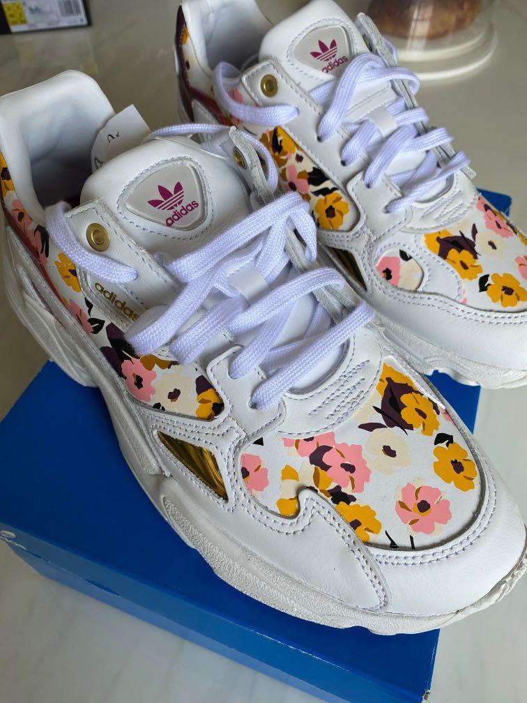 Adidas Falcon Women sneakers US Size 9