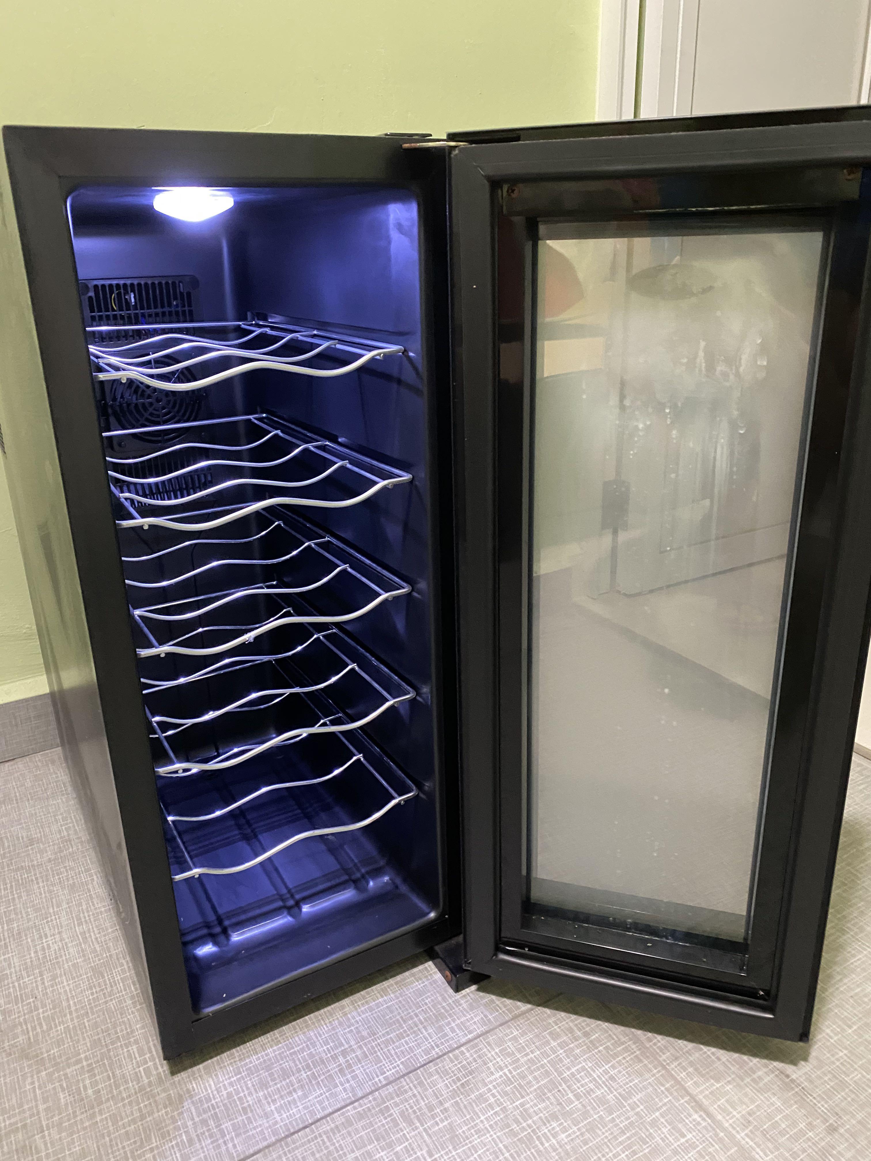 Aerogaz Wine Chiller, TV & Home Appliances, Kitchen Appliances, Wine