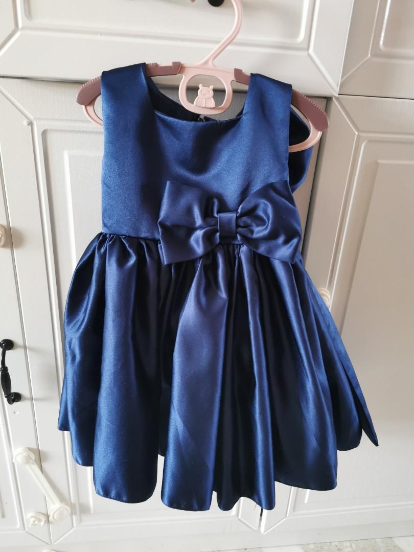 Elegant dress for little girl outlet