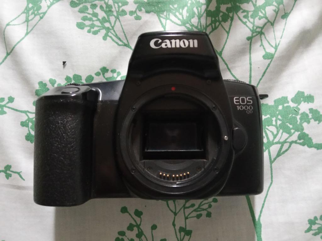 canon eos 1000 qd film camera body