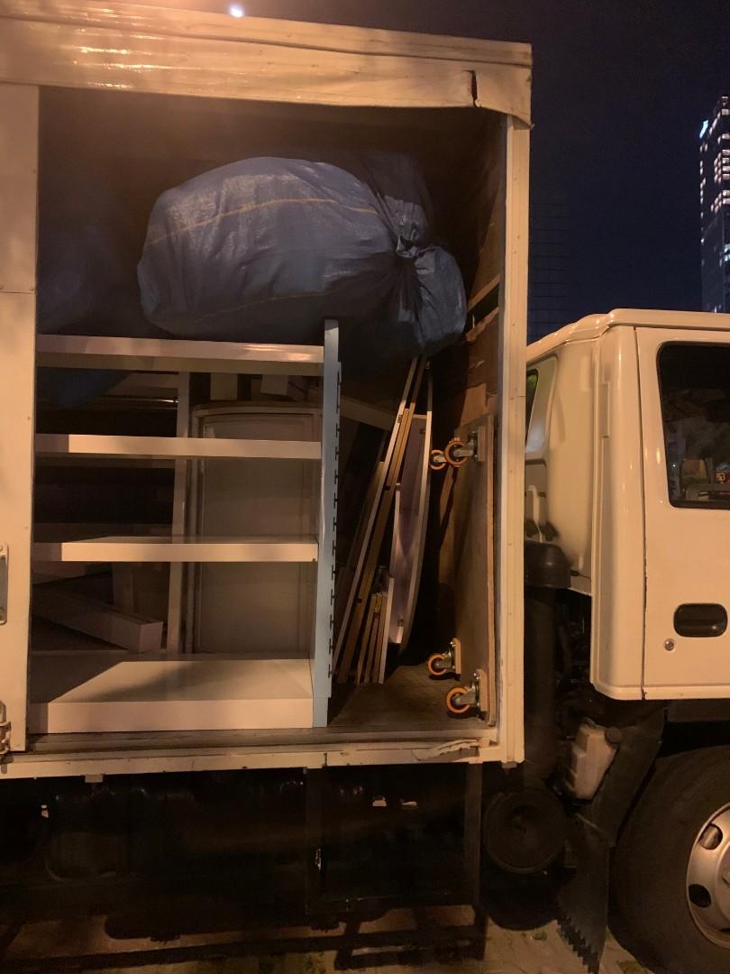 Cheap Mover and Furniture Delivery Service. Low Budget Disposal. Lorry Transportation with