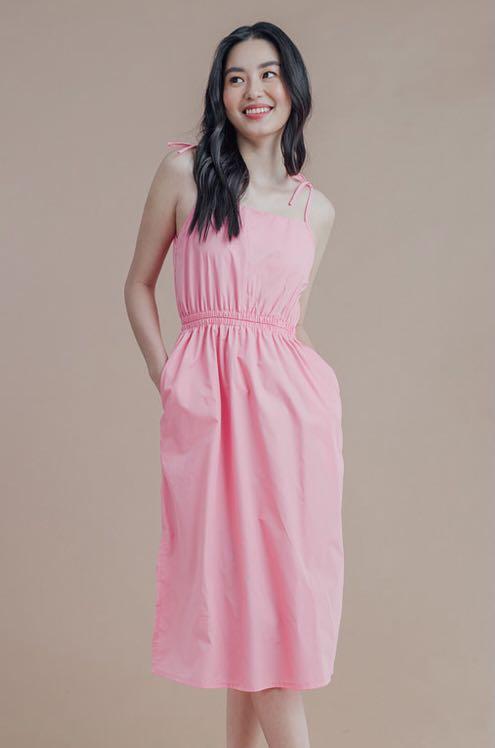 Flamingo Dress (Category: Dresses) located in Muntinlupa City. Submitted by randomstuffph (Listing ID 1075267177, Image 2). Description: Brandnew with tag Impulse buy Super nice fit Color is very flattering .