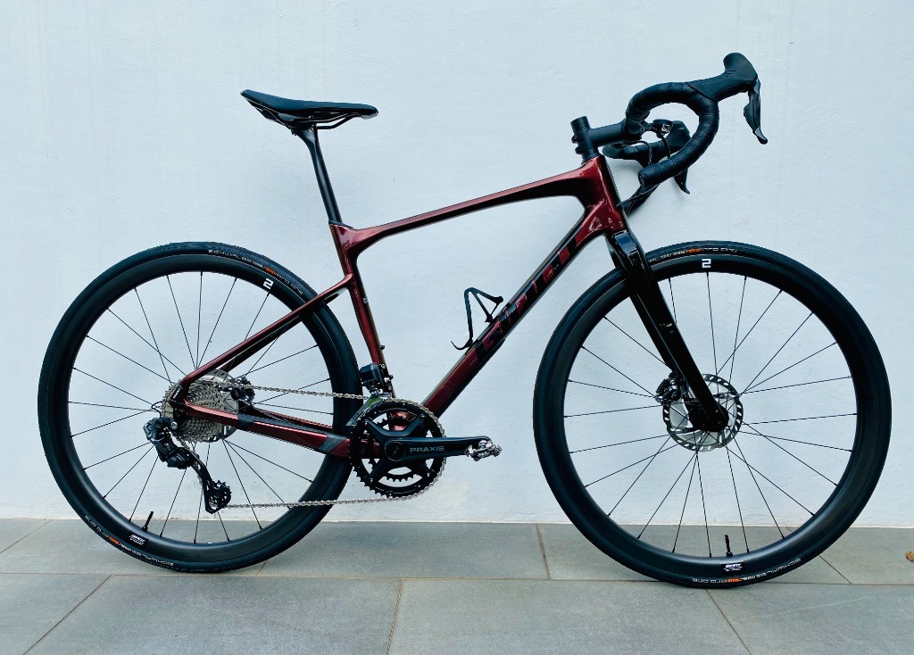 Giant Gravel Bike (Revolt Advanced Pro 1 Disc 2021 Medium), Sports  Equipment, Bicycles \u0026 Parts, Bicycles on Carousell