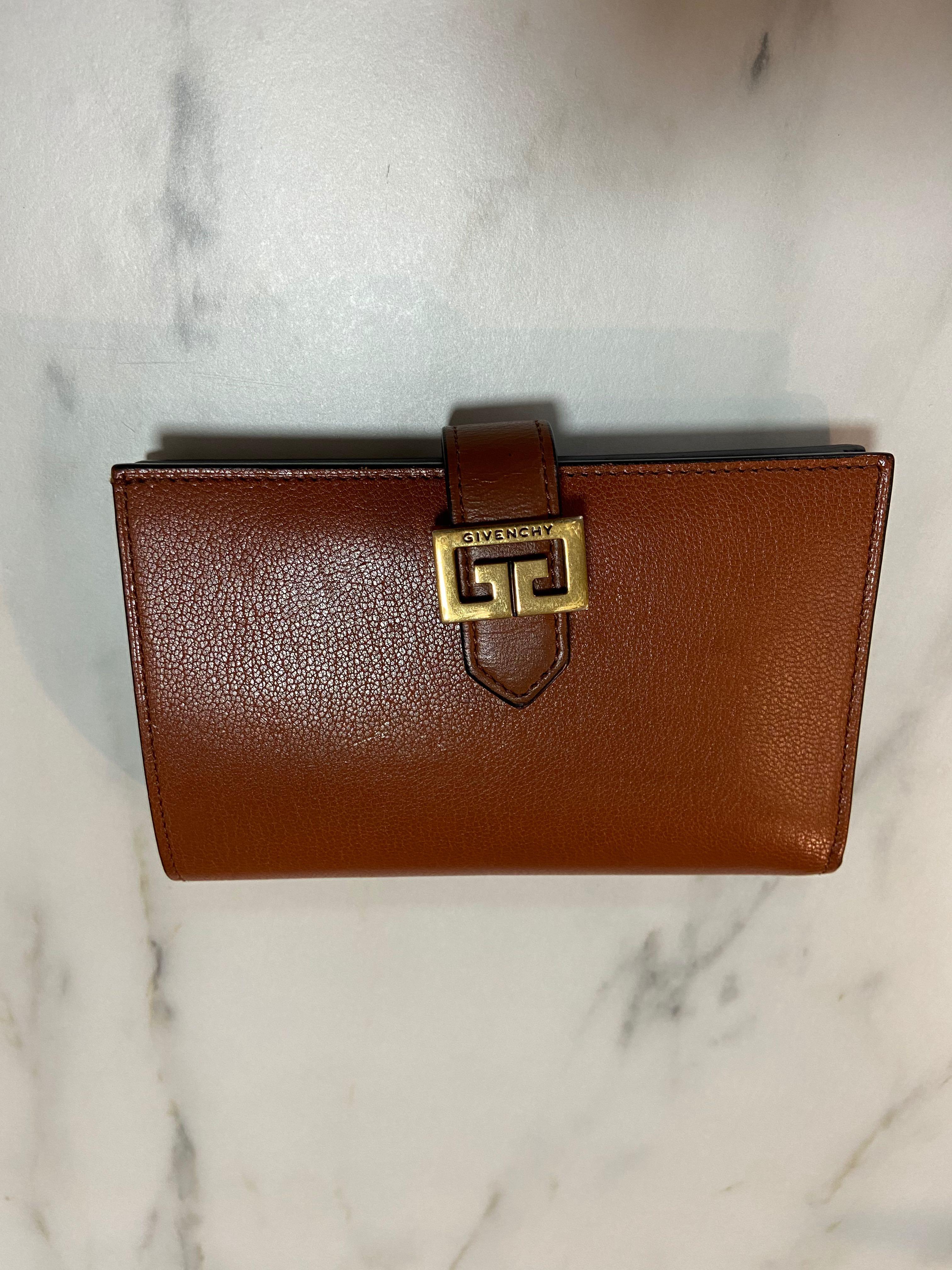 Givenchy gv3 hot sale long wallet