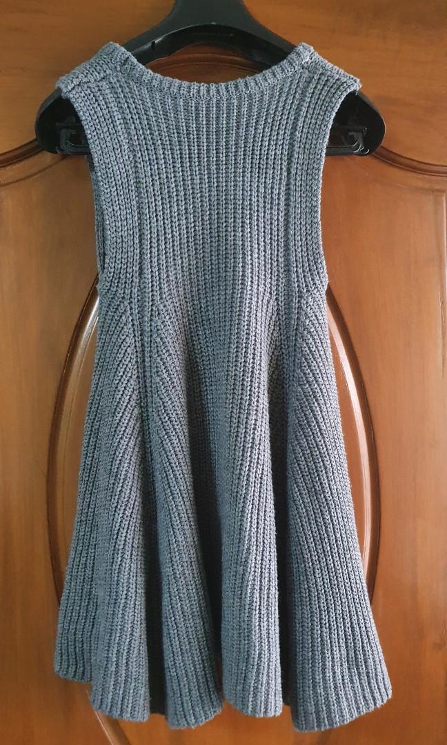Grey Knitted Dress (Category: Dresses) located in Paranaque City. Submitted by ruchbe (Listing ID 1075280534, Image 2). Description: 👗Pre-loved 👗 Wore only twice 👗 Length : 29 inches ( manual measurement ) 👗 Can be used with inner white tee for more fashionable INQUIRIES regarding any item/s are ALWAYS WELCOME. WHEN IN DOUBT, ASK US for MORE INFORMATION ☞Please SEE or READ every detail of the item, especially the SIZE ☞Product COLOR may sligh