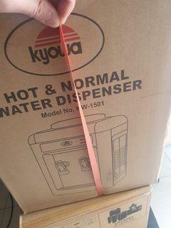 Kyowa water dispenser table top  kw 1501