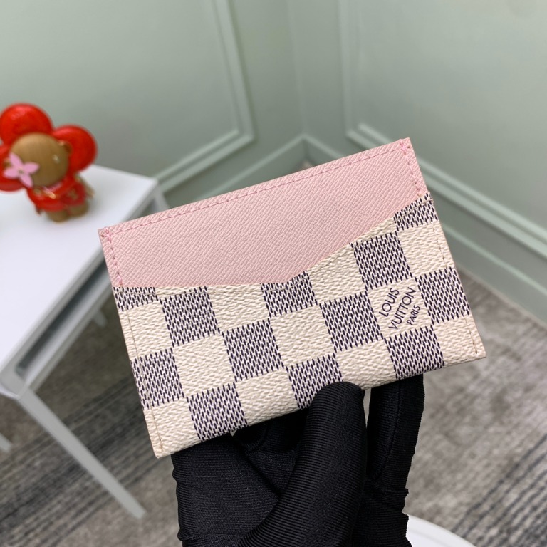 Lv card purse top