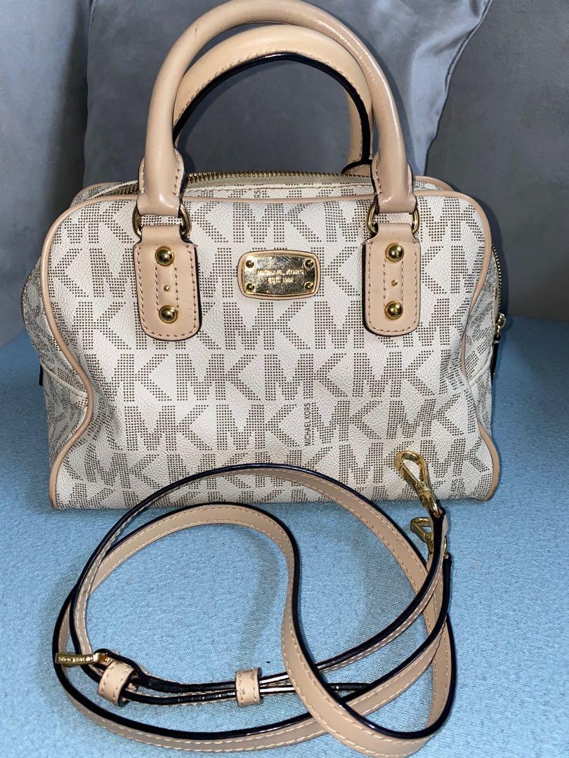 MIchael kors Mini doctors bag Luxury Bags Wallets on Carousell