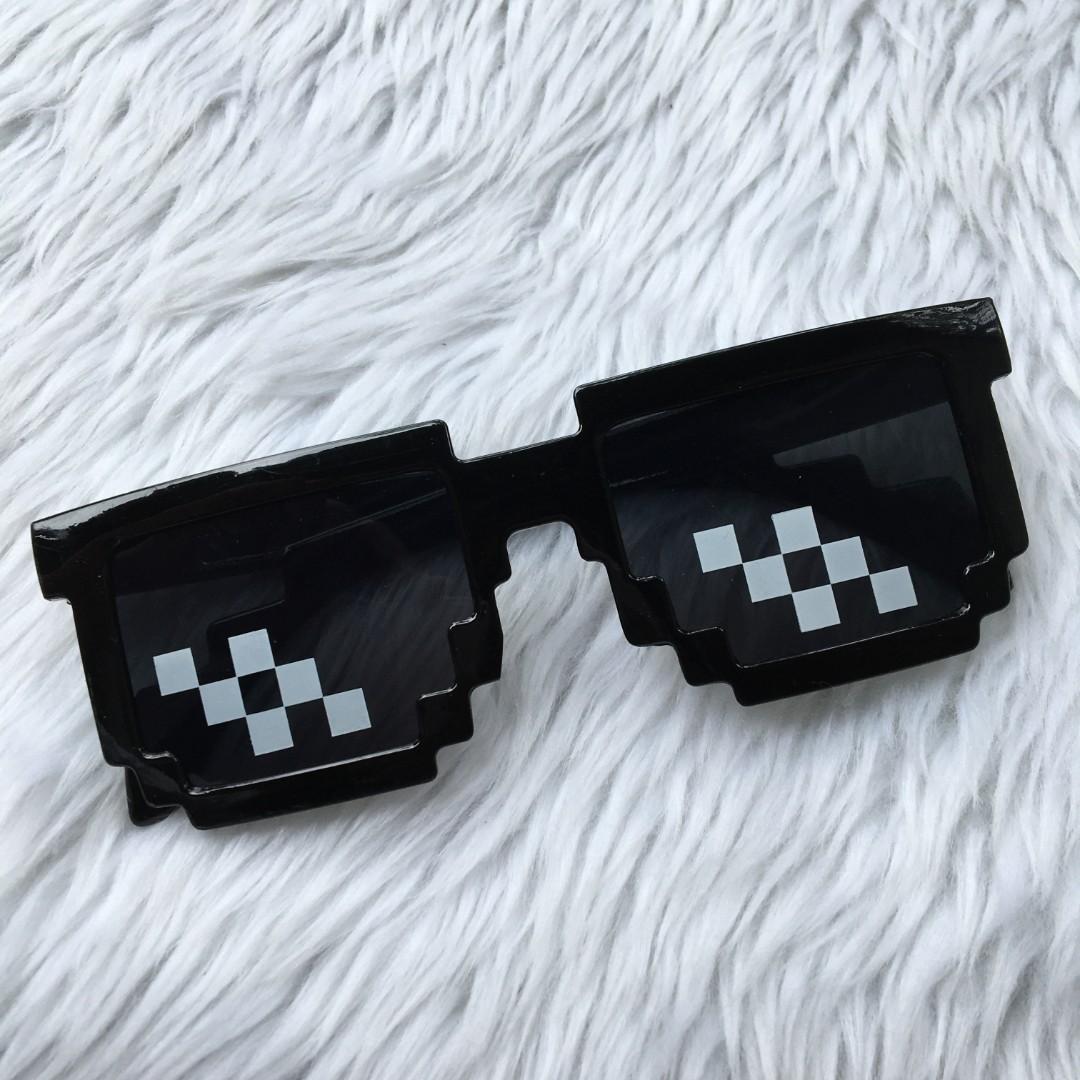 Minecraft Glasses Roblox Sunglasses Hobbies Toys Toys Games On Carousell - glasses in roblox