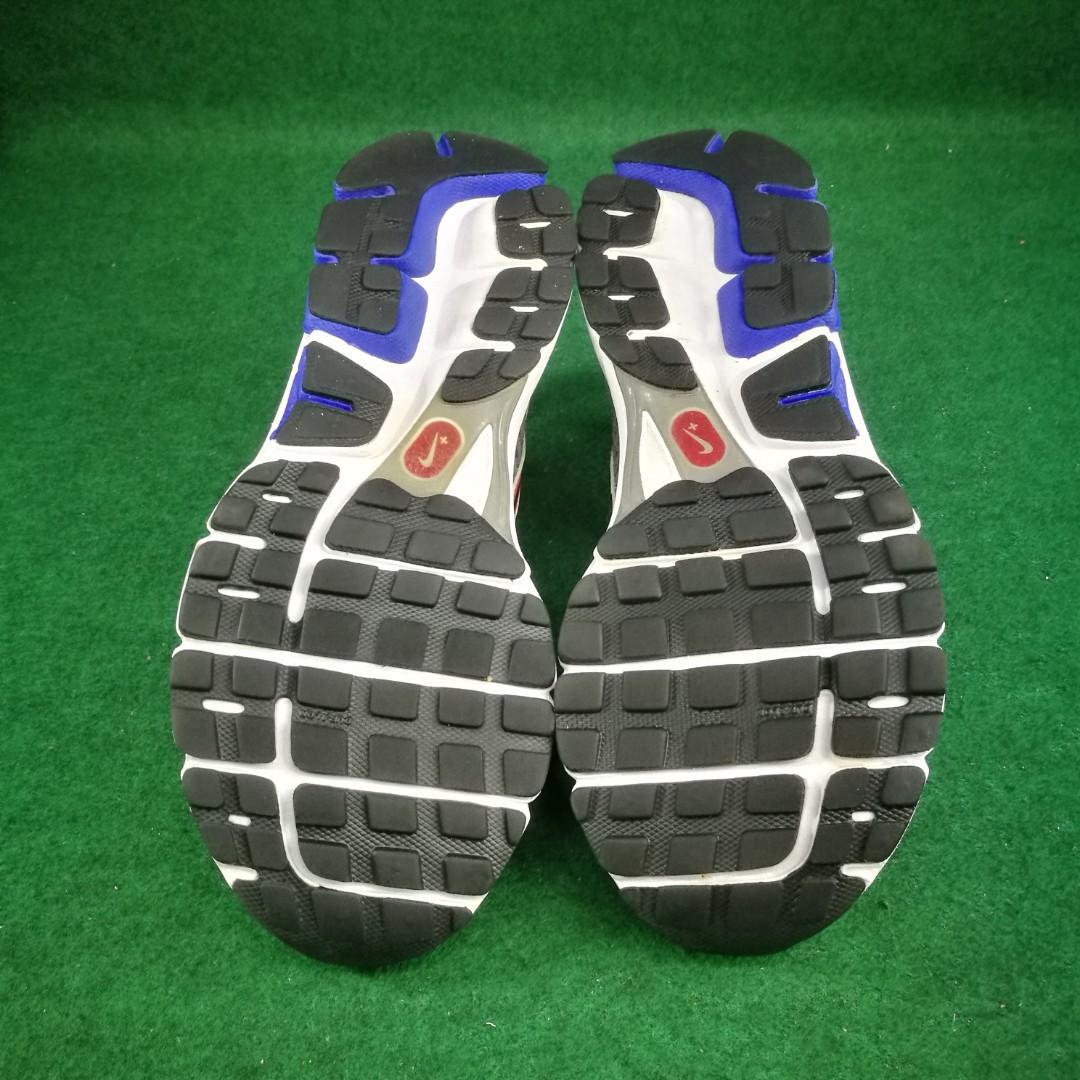 Nike Vomero 6, Men's Fashion, Footwear, Sneakers on Carousell