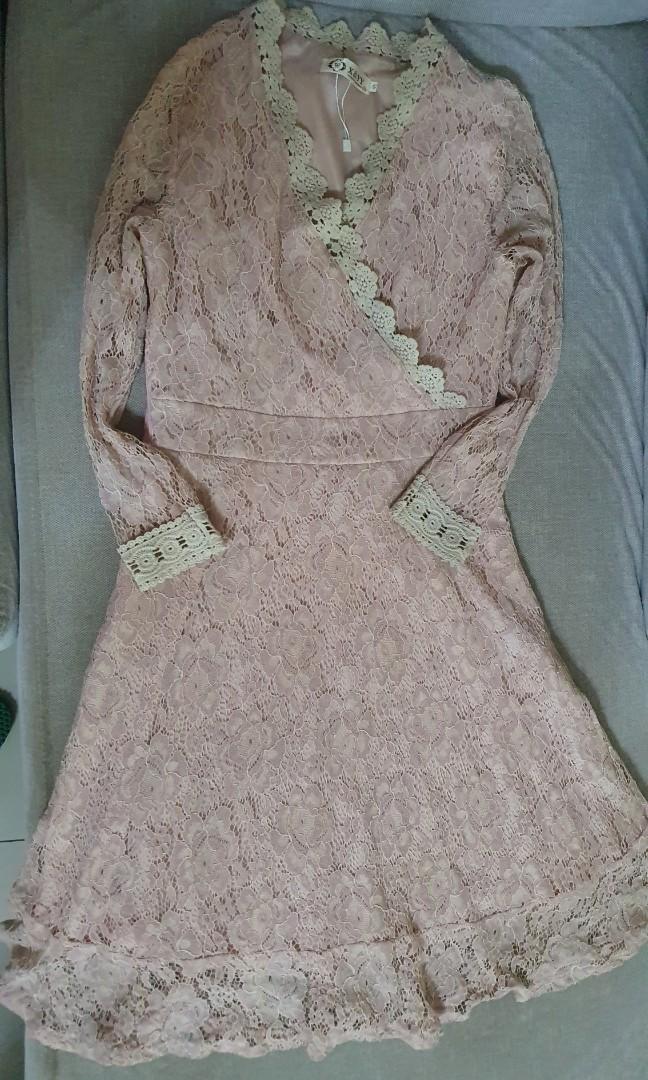 Old Rose Lace Dress (Category: Dresses) located in Paranaque City. Submitted by ruchbe (Listing ID 1075279830, Image 3). Description: 👗New 👗Was not able to use because too small for me 👗Length : 36 inches INQUIRIES regarding any item/s are ALWAYS WELCOME. WHEN IN DOUBT, ASK US for MORE INFORMATION ☞Please SEE or READ every detail of the item, especially the SIZE ☞Product COLOR may slightly vary due to photographic lighting or your phone / moni