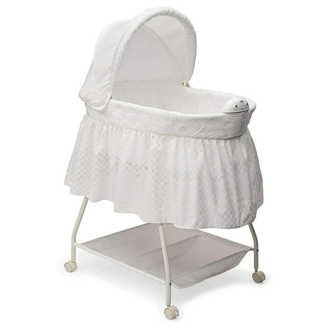 neutral bassinet
