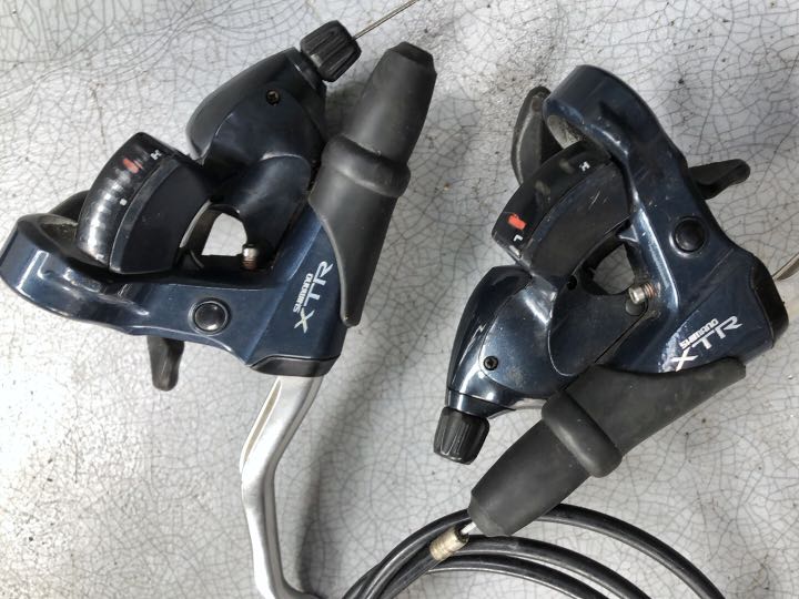 Shimano XTR 8 Speed Shifter Sports Equipment Bicycles Parts