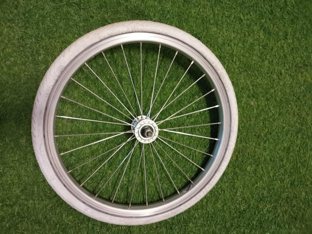 White Tannus Tyres on Original Brompton Wheelset Front Rear 3spd hub