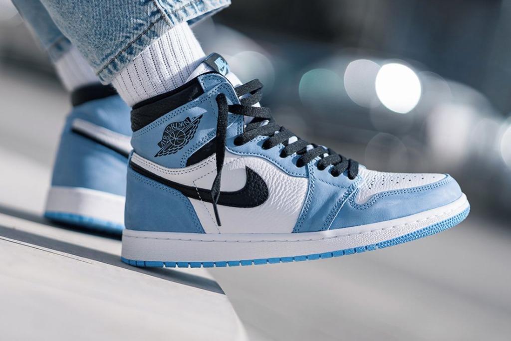 White and sale blue retro jordans