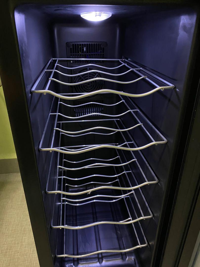 Aerogaz Wine Chiller, TV & Home Appliances, Kitchen Appliances, Wine
