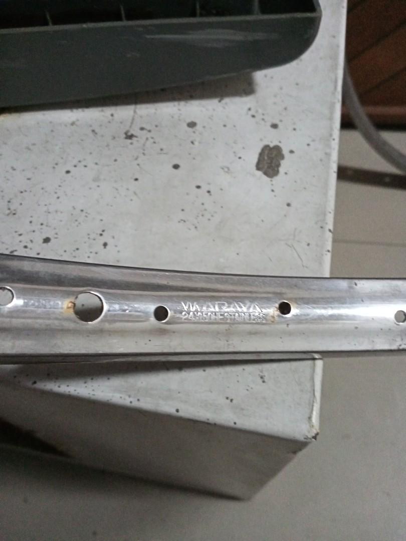 Araya 24"x1.50 rims (Category: Bicycles) located in Malabon City. Submitted by karlovizu (Listing ID 1075496218, Image 3). Description: Via Araya 24x1.50 hestainless rims 2pcs 600 fix.