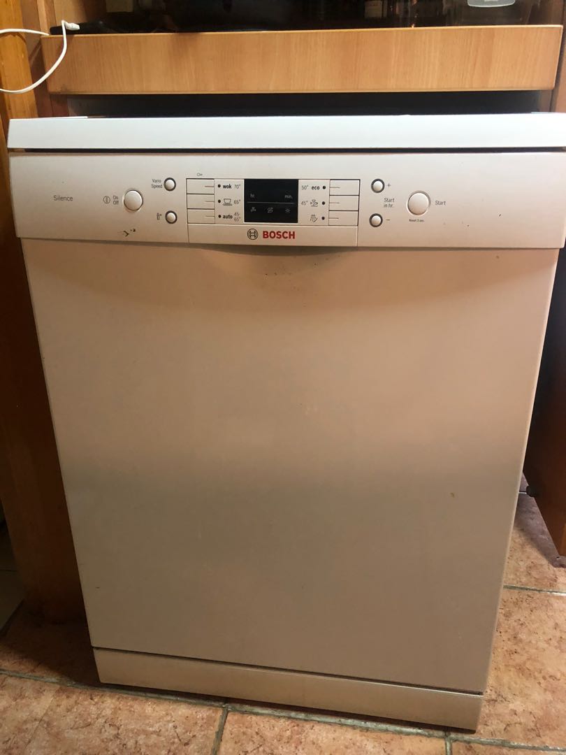 Bosch dishwasher with 94 dishwashing tablets, Furniture & Home Living, Kitchenware & Tableware