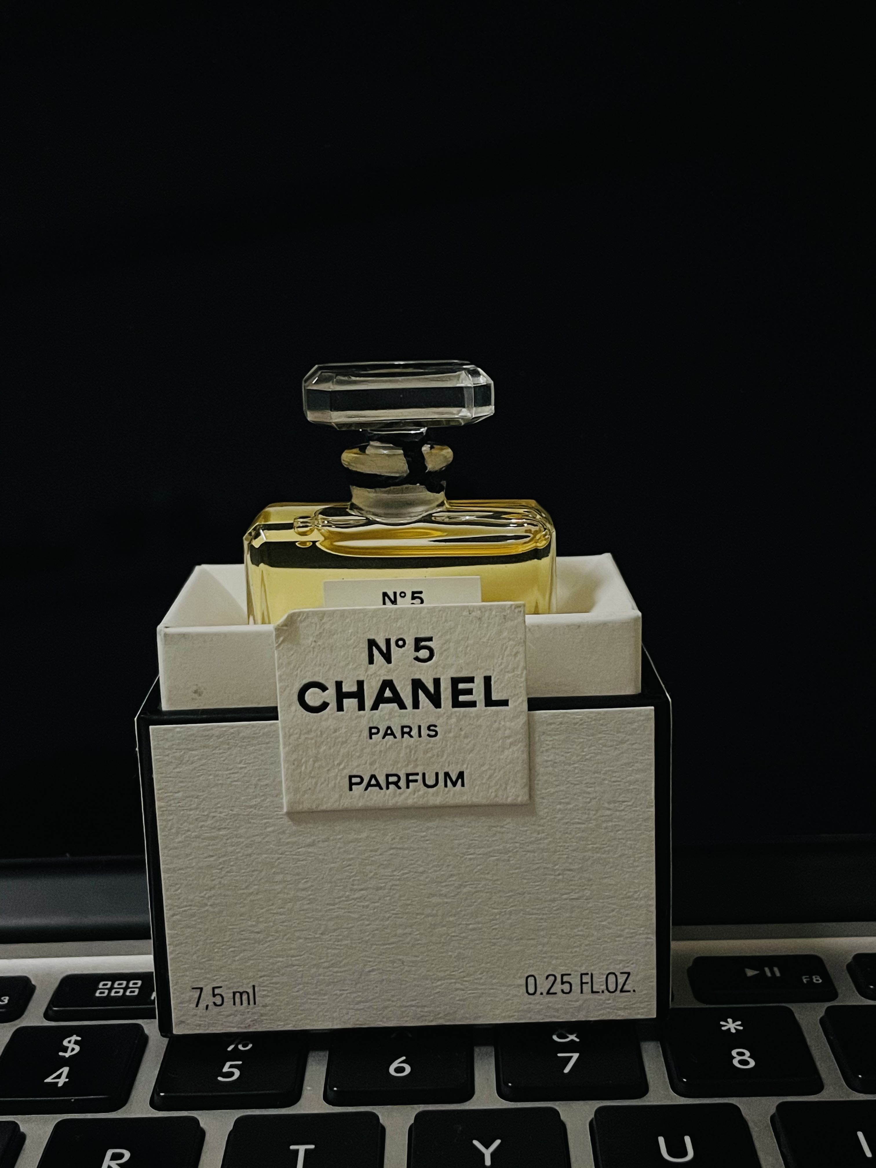 N°5 PARFUM PURSE SPRAY - 7.5 ml - Fragrance | CHANEL