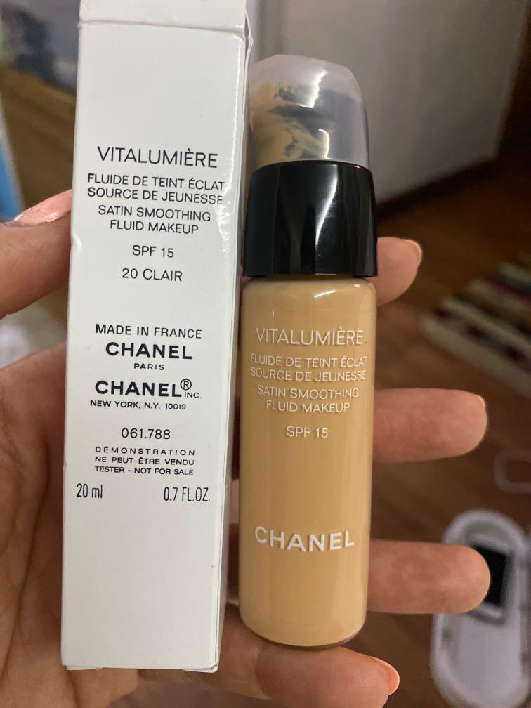 Chanel Vitalumiere satin smoothing fluid make up sample shade 20