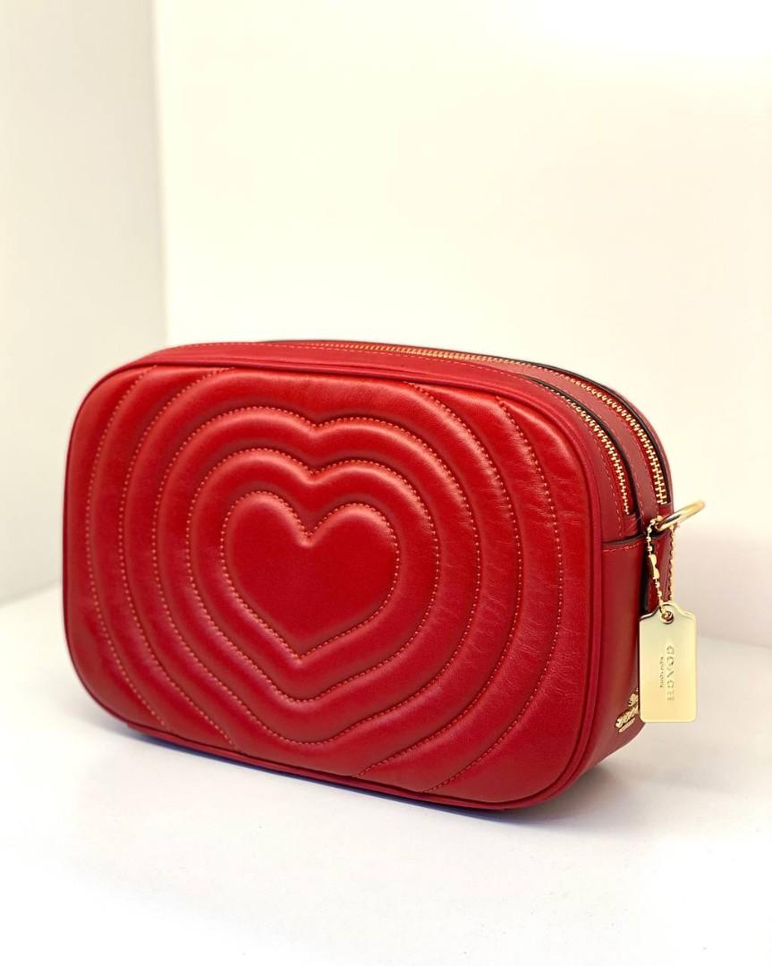 jes crossbody with heart quilting