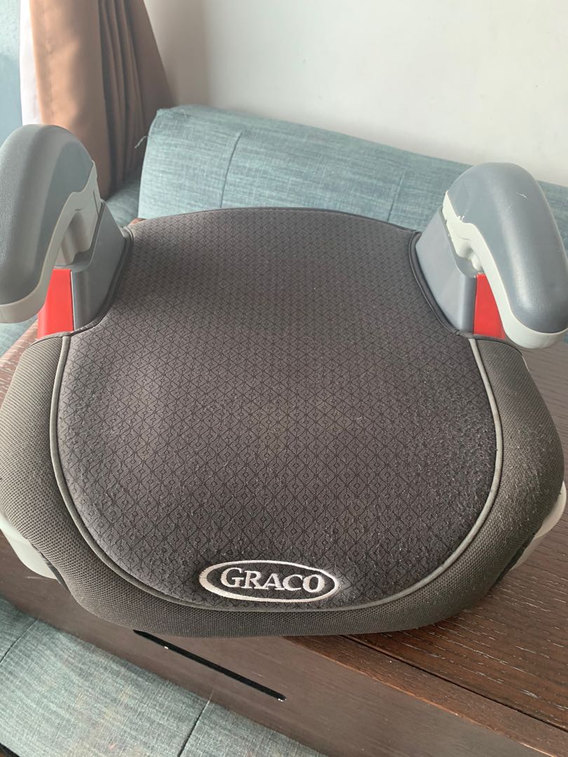 Graco booster car seat, Babies & Kids, Going Out, Car Seats on Carousell