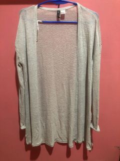 (Category: ) located in . Submitted by ysa.closet (Listing ID 1075602978, Image 1). Description: .