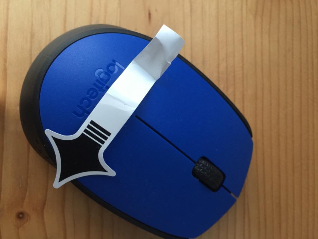 LOGITECH wireless mouse （分類：電腦滑鼠及相關產品）位於 Hong Kong。 由 beandean 提交（商品編號 1075615982，圖片 2）。簡介： Use 1 AA battery to power and USB to connect 。