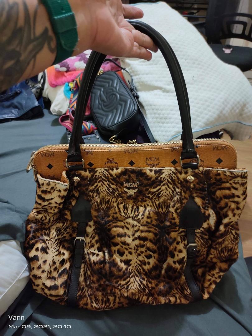 Mcm leopard tote cheap