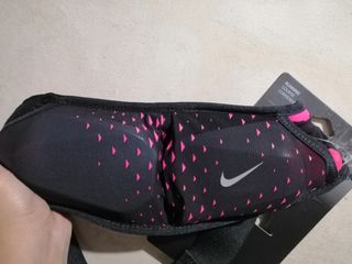 (Category: ) located in . Submitted by lookingforshoes (Listing ID 1075618933, Image 1). Description: .