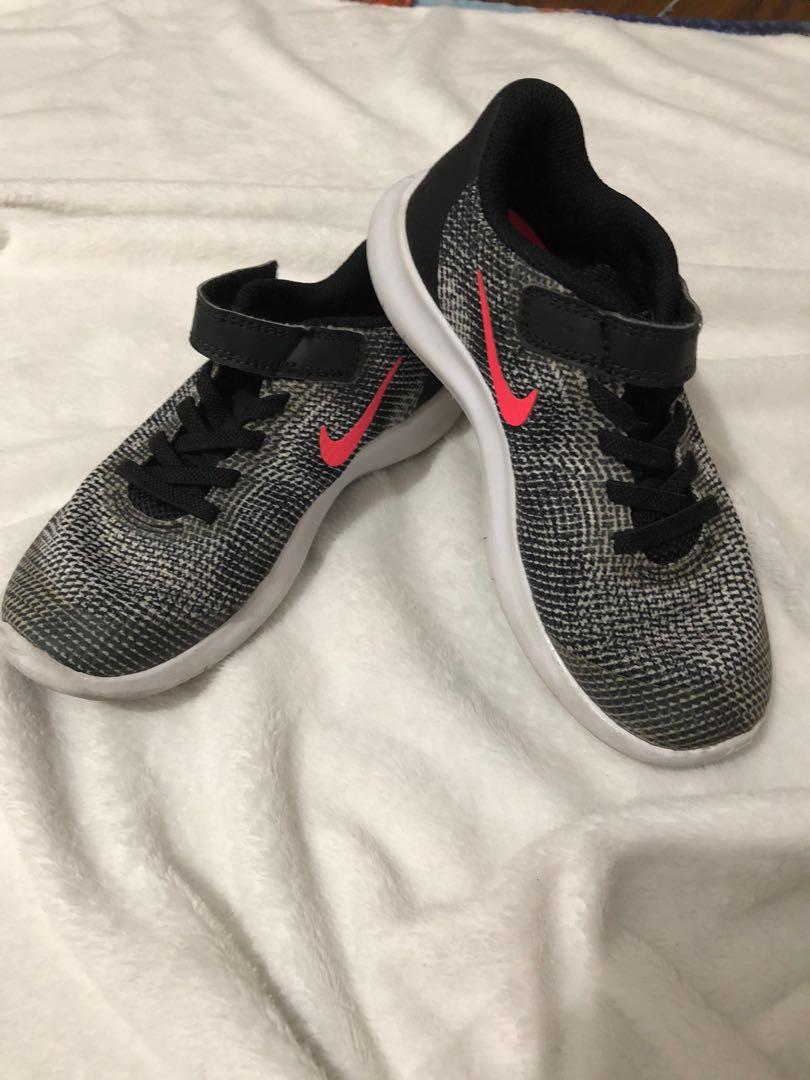 flex rn 2018 sneaker