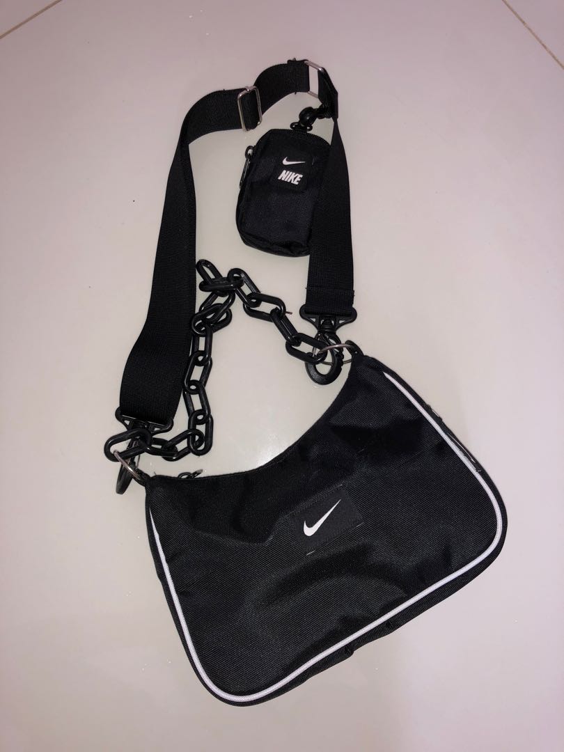 Nike chain purse store