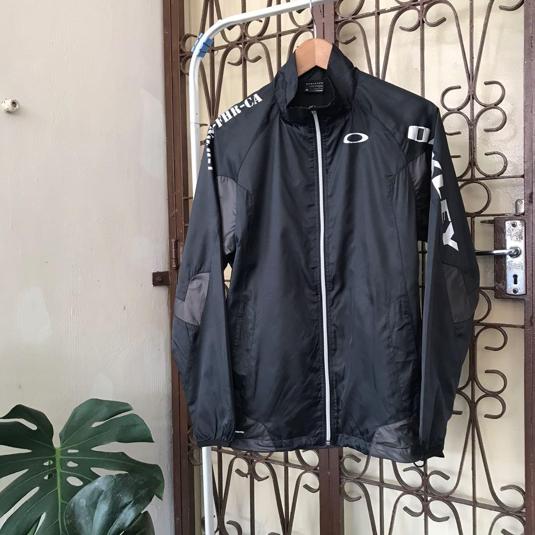 OAKLEY WINDBREAKER JACKET Men s Fashion Tops Sets Hoodies on