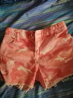 (Category: ) located in . Submitted by greenmarky20 (Listing ID 1075536867, Image 1). Description: .