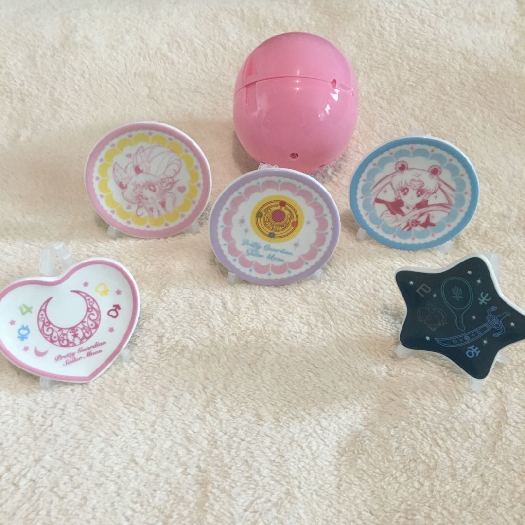 Sailormoon Mini Display plates Gachapon, Hobbies & Toys, Toys & Games