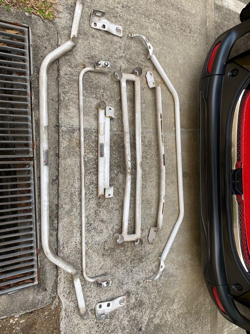 Ultra Racing Strut Bar Full set for Toyota Sienta, Car Accessories
